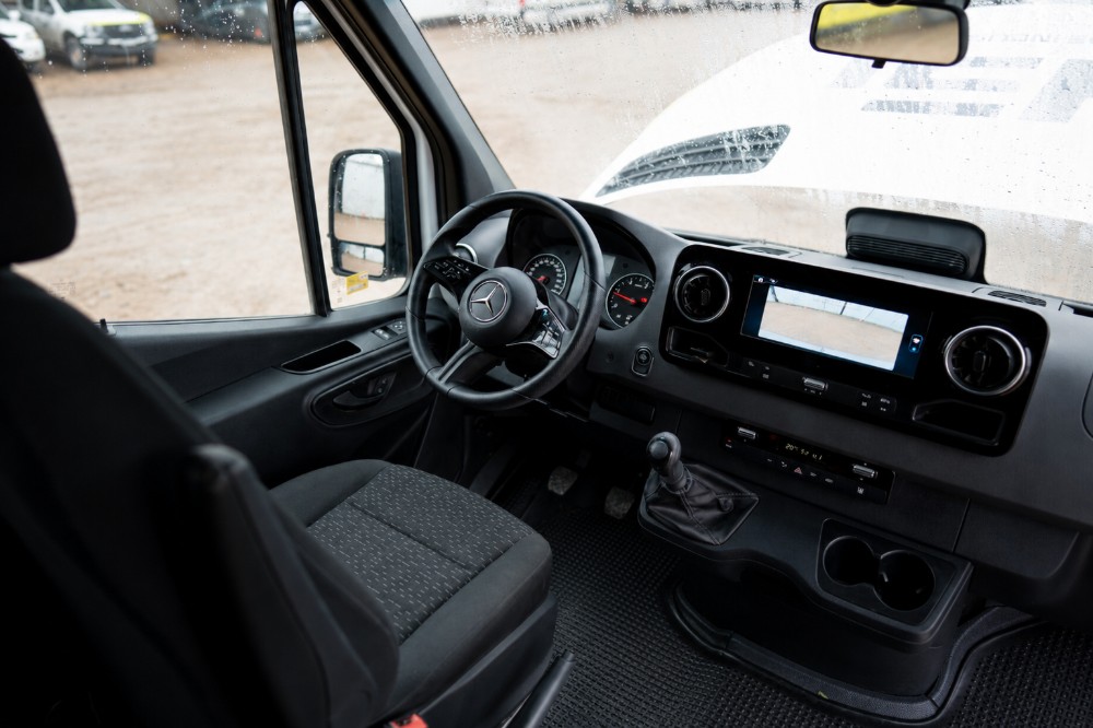 Mercedes-Benz SPRINTER 517 CDI MINIBUS — foto 6